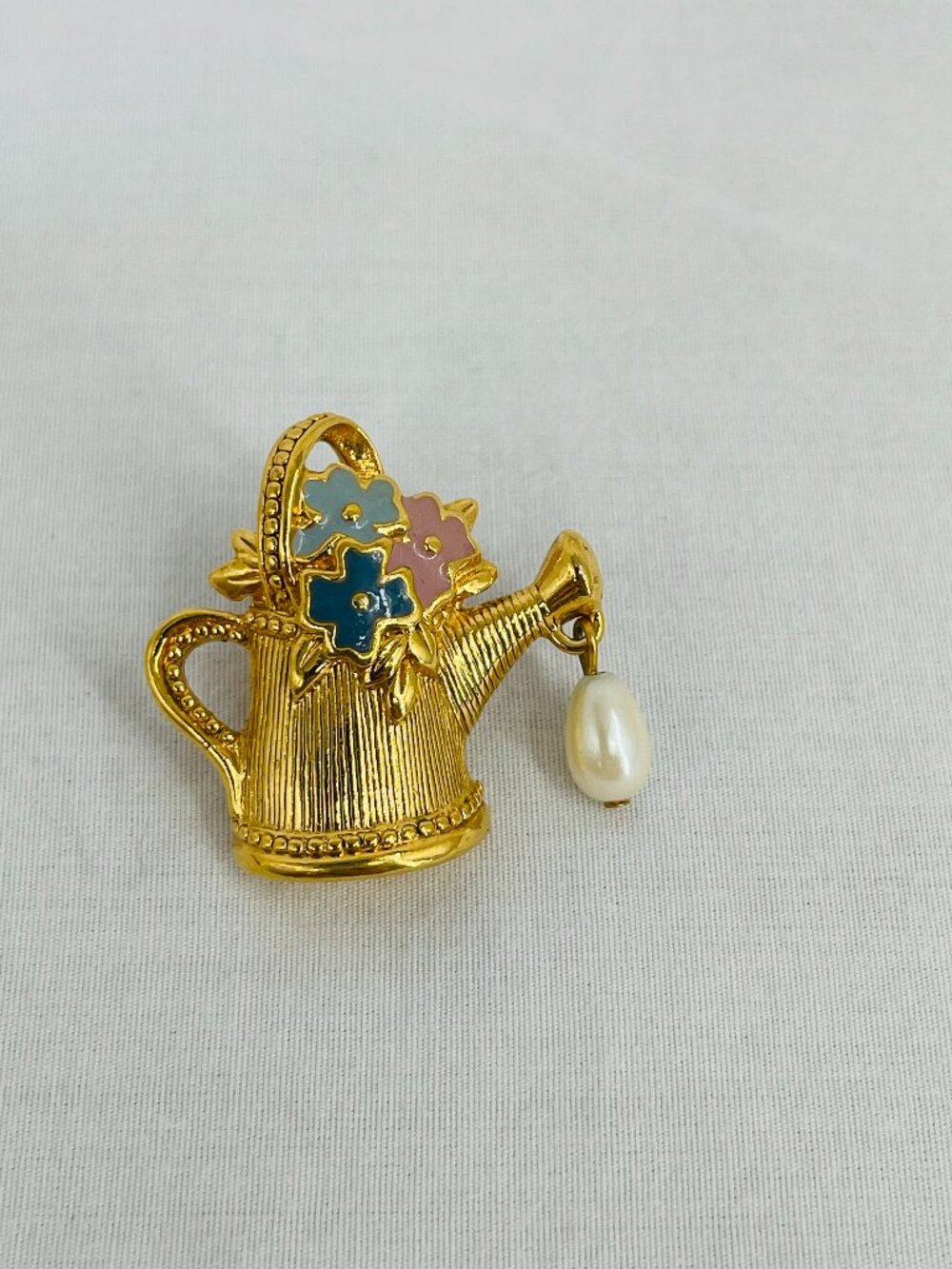 Vintage early 1990s Avon Friendship in Bloom Watering Can Brooch